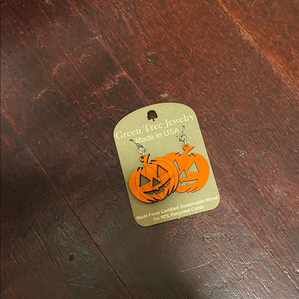 NWT Orange Pumpkin Earrings